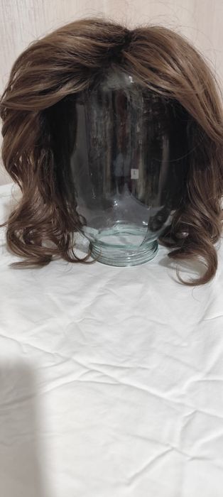 Продам парик  новые