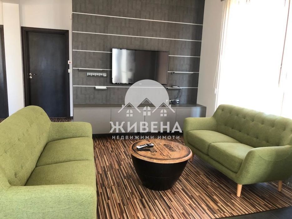 Атрактивна къща в м-т Зеленика, РЗП: 284, цена 550000