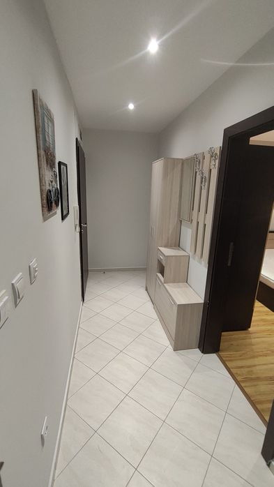 Апартамент под наем Лятно кино