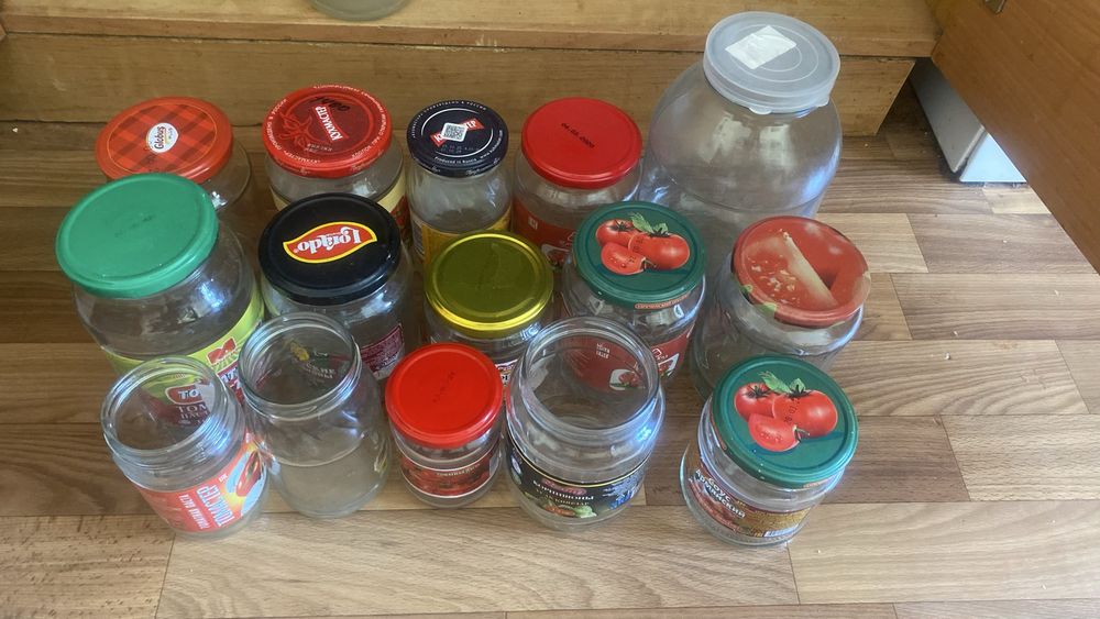 Продаю стеклянные банки б/у.