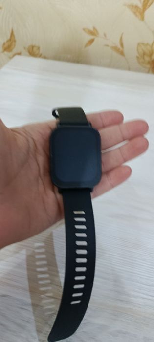 Часы от редми зарядка есть каропки нету