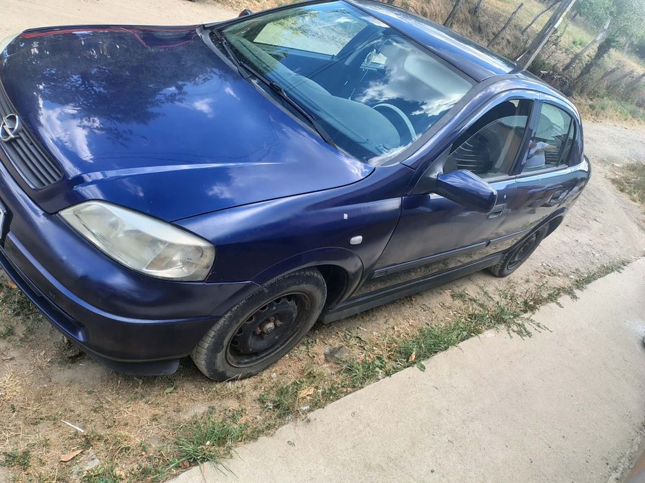 Vând Opel Astra G 
   Prețul este de 550 de euro fix