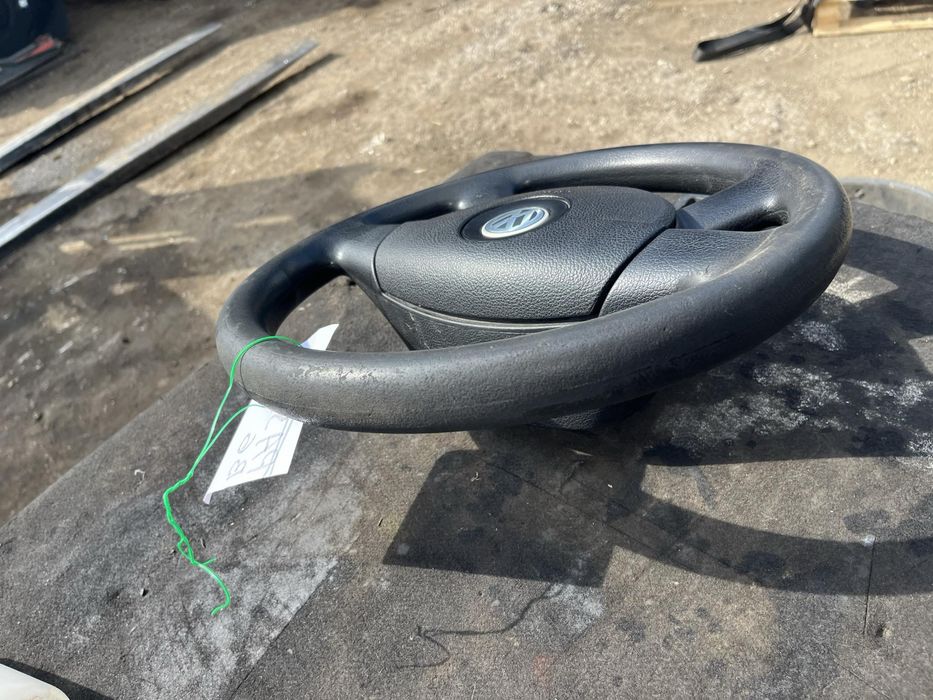 Волан за пасат Volkswagen Passat B6 Golf touran и айрбег Airbag н 101