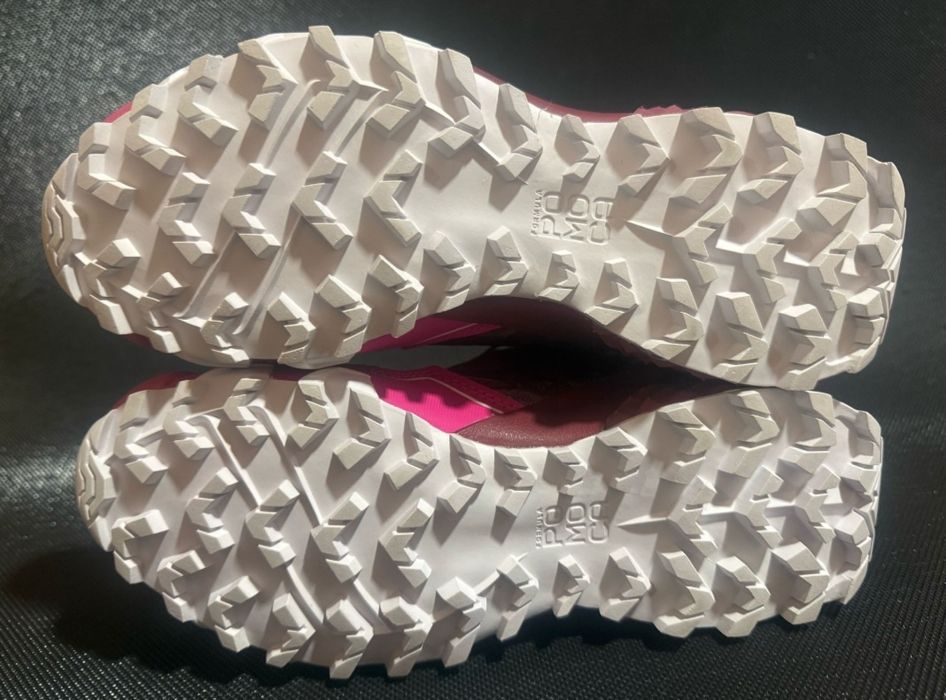 Dynafit Маратонки за бягане Feline SI W 64054
Бордо