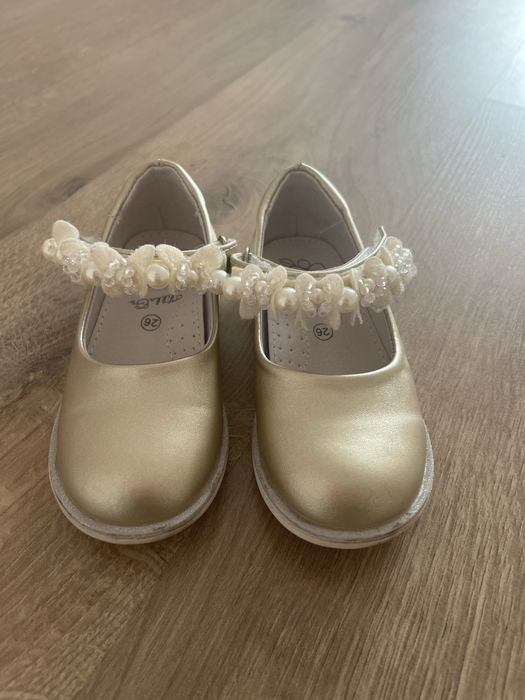 Обувь детская на девочку