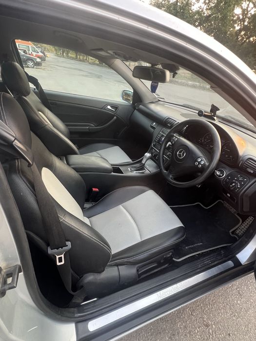Mercedes Benz C200 646