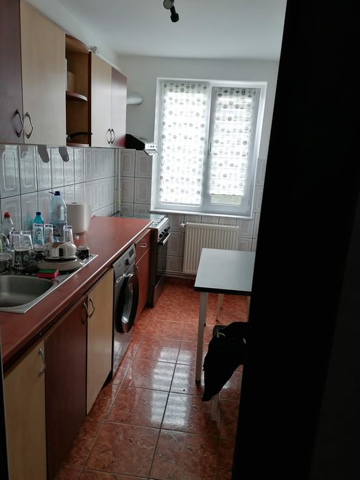 Apartament 2 camere, decomandat,et.3.