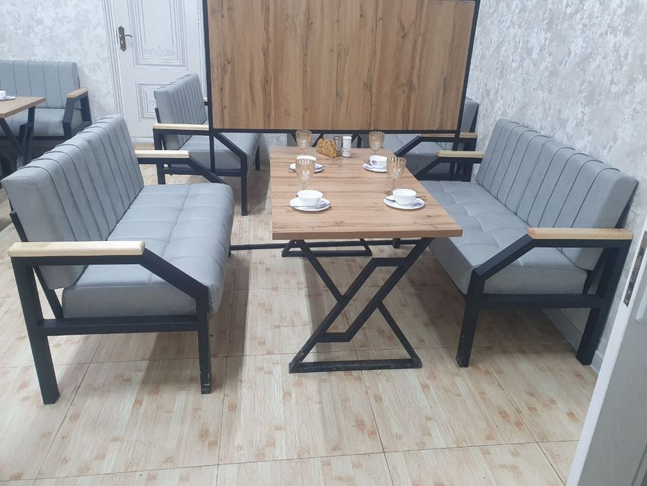 Yumshoq mebellar loft uslubda yetkazib berish bepul