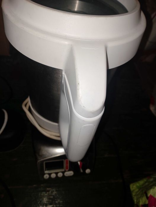 Кухненски уред машина