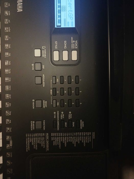 Синтезатор YAMAHA PSR-E373