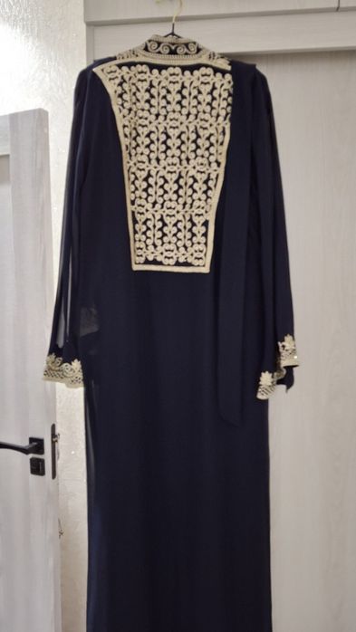 Продам красивое вечернее платье