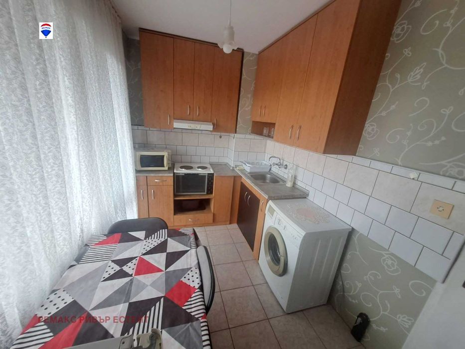 Дава се под наем Едностаен апартамент в Русе, Хъшове - 40 кв.м за 229.5 € - Снимка #3