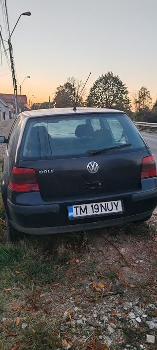 Volkswagen Golf 2000 benzină, 754 € — imagine 3