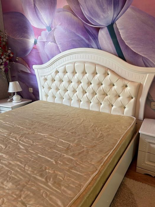 Продам тахту двухспальную