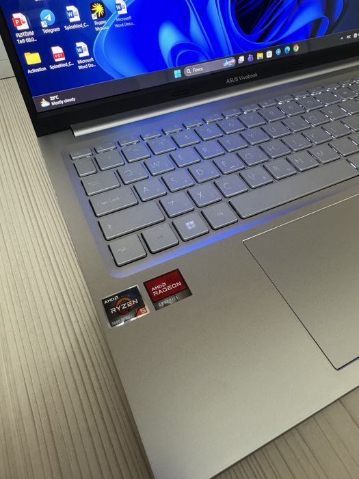 Asus Vivobook Oled