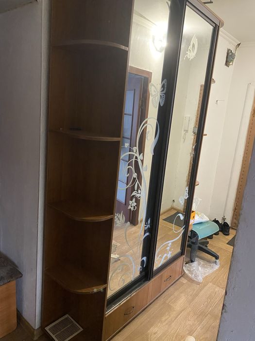 Продам не дорого шкаф