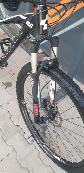 Bicicleta Cube roți 29