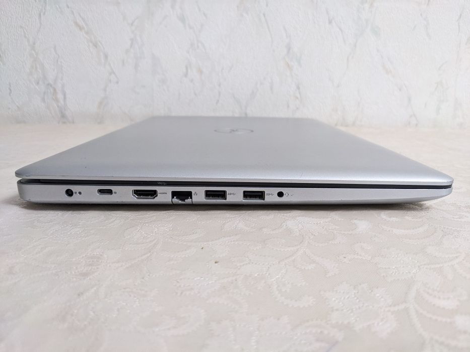 Игровой DELL Inspiron 5770 17"/I7/16GB/256GB/AMD460 FHD