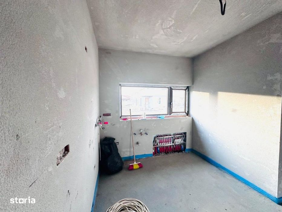 Duplex pe parter 4 camere si 2 bai - Mosnita Noua in zona foarte buna