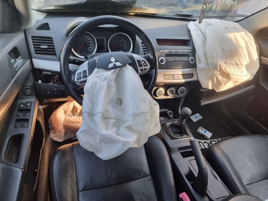 Pedala ambreiaj Mitsubishi Lancer X  [din 2007 pana  2011]