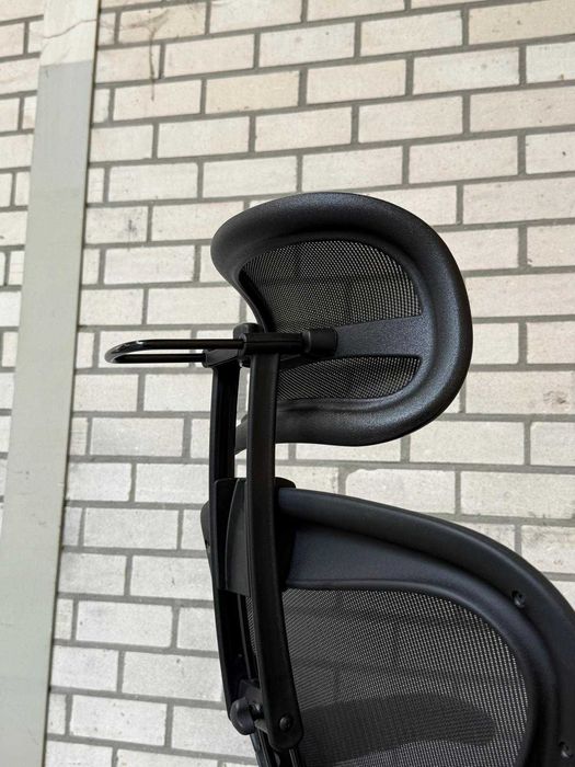 Refurbished Herman Miller Aeron Remastered Onyx (Atlas Headrest)