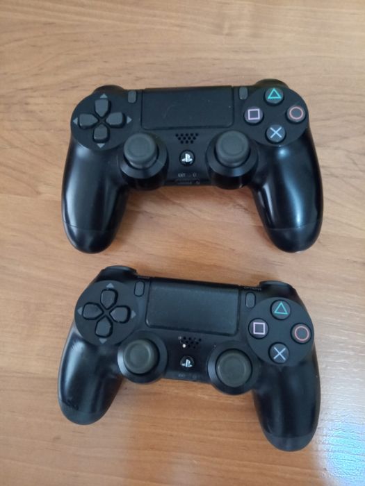 Продам Sony PlayStation 4