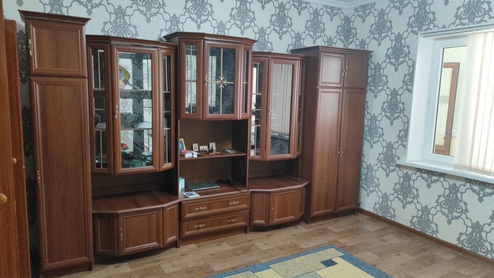 Стенку для гостиной