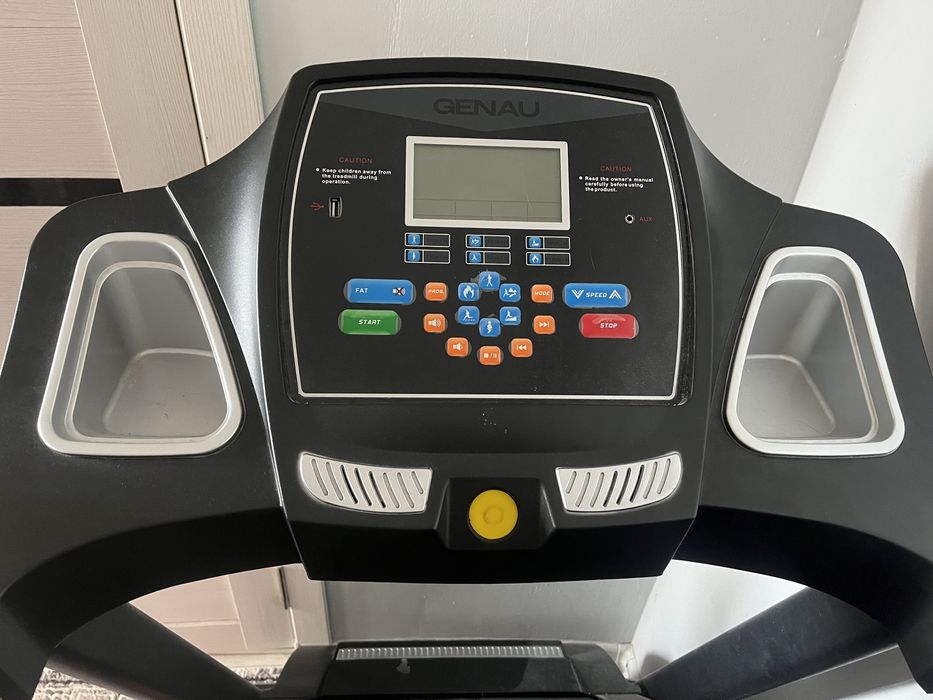 Беговая дорожка Genau