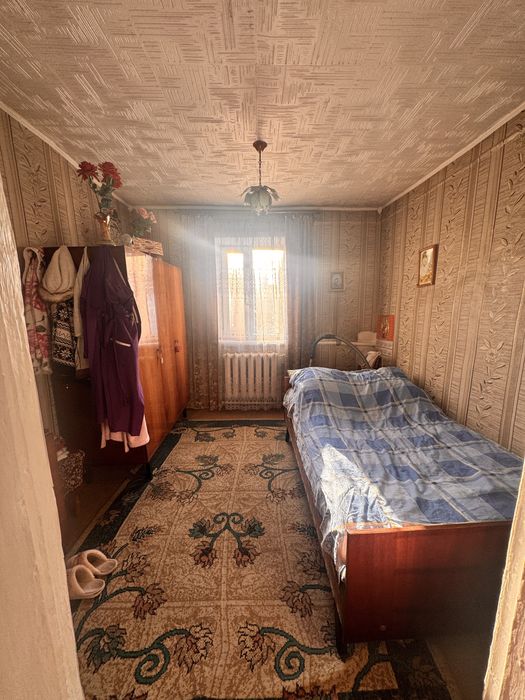 Продается отдельно стоящий дом в соц городе.