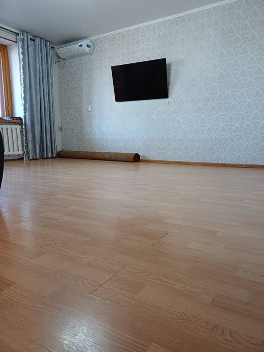 Продаётся 4-х комнатная квартира.