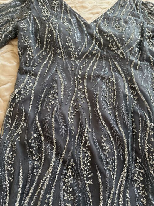 Официална сива рокля