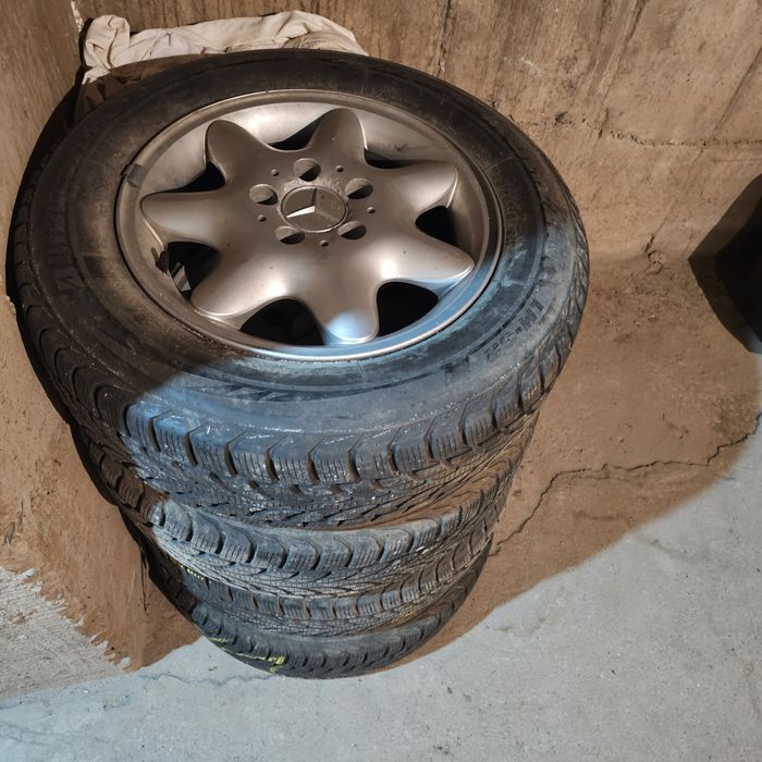 Jante cu cauciucuri de iarna Mercedes W205 195/65/15