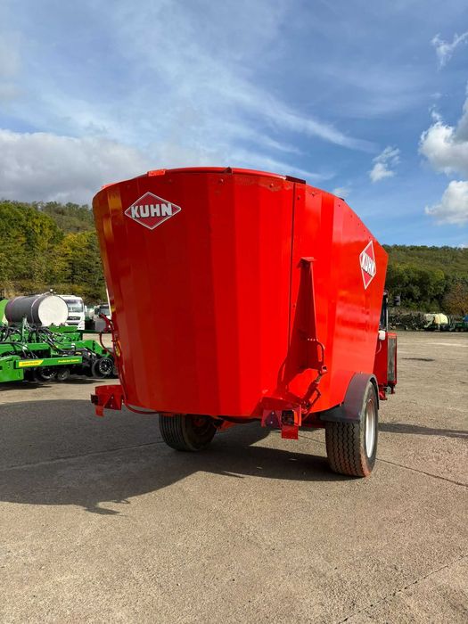 Remorca furajare Kuhn Profile 1480