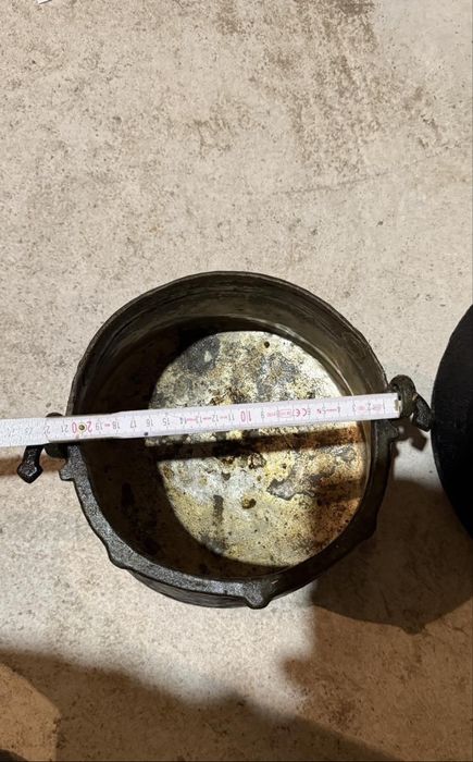 Медни тави и менче