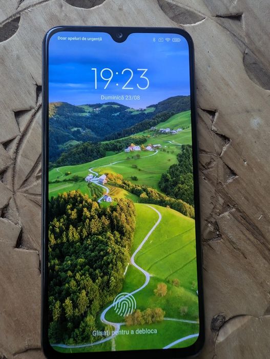Xiaomi MI 9SE - 64 GB + 2 huse