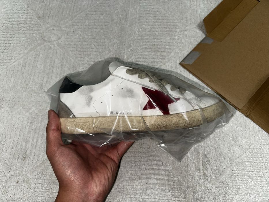 Крассовки Golden Goose Superstar