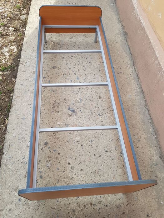 Одоместная кровать + матрас