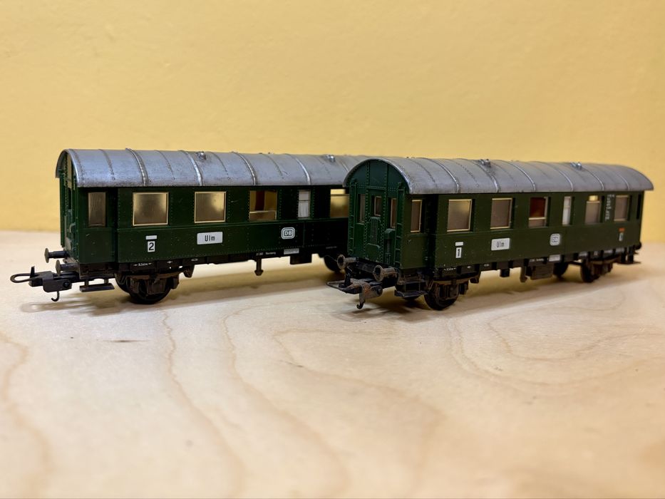 Два пътнически вагона Lima 1-ва и 2-ра класа администрация DB влак, влакче, локомотив
