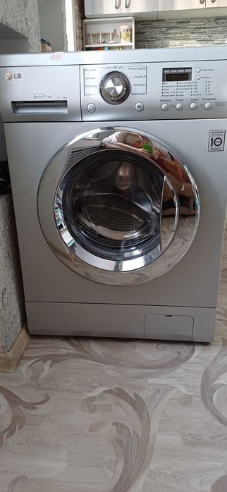 Продам стиральную машину на запчасти