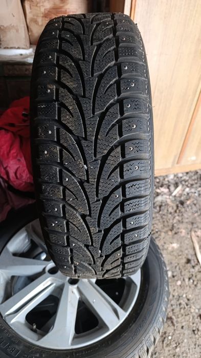 Lada vesta титанка новый с резиной