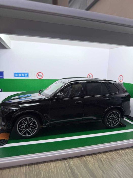 Колекционерски модел BMW X5m G05 FL 1:18