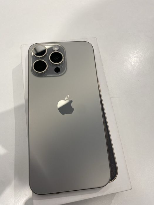 15 про макс 256гб 88%