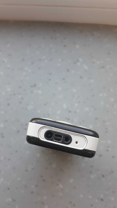 Телефон Nokia 1110i