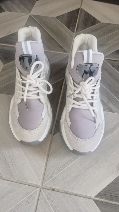 Кроссовки 39 размер