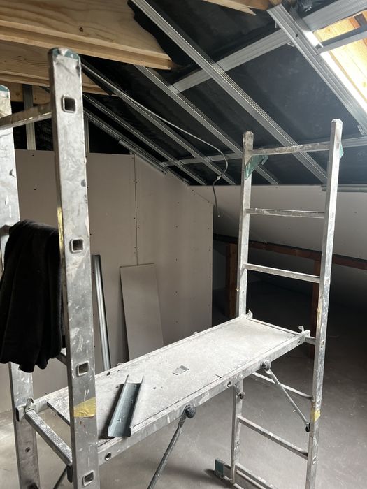 Zugrav-Rigips-Glet-Fatade-Tencuiala mecanizata-Parchet-Zugraveli