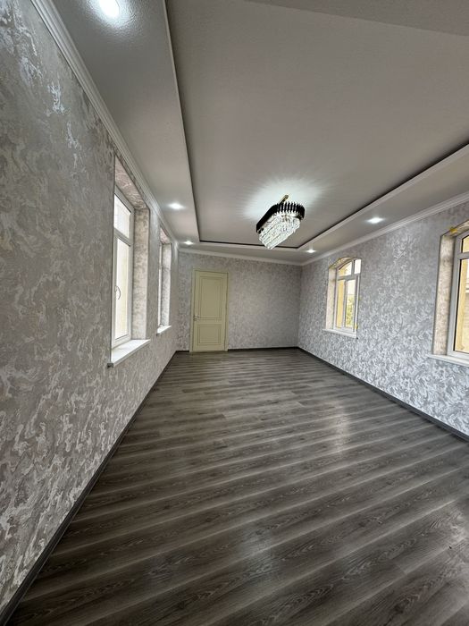 Срочно ховли сотилади 3.5 сотих 8 хона