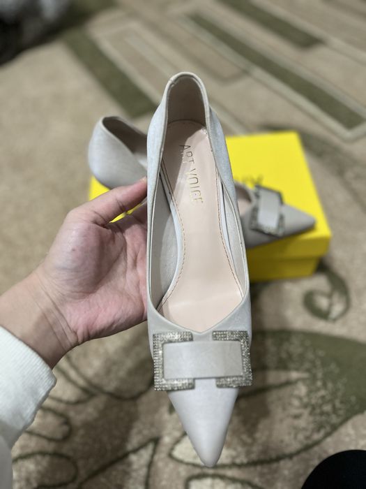 ПРОДАМ туфли  удобный каблук