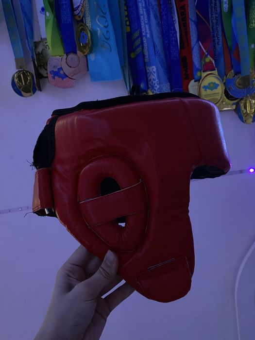 шлем боксерский TOPTEN