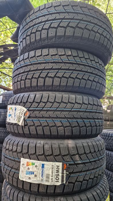 225 50 16 Headway 4 anvelope iarna noi