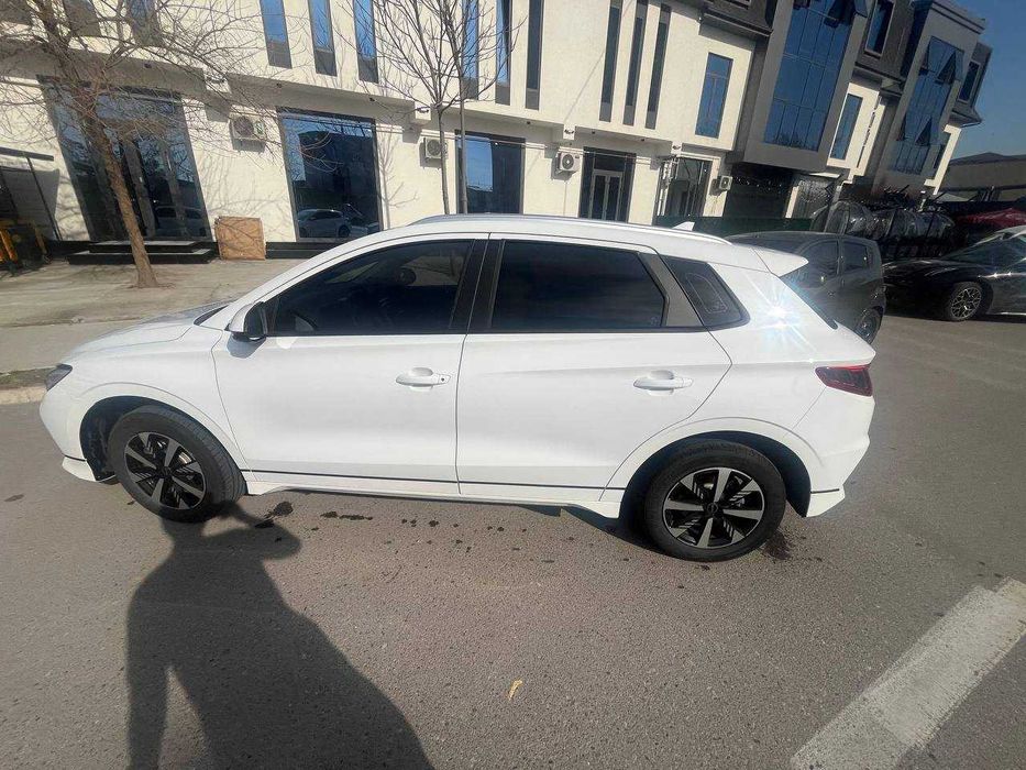 Продам BYD E2 LUXE EV 405km, официальный.